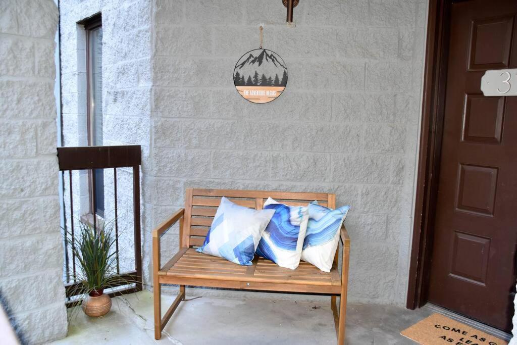 개틀린버그 Cozy Mountain Getaway! Mountain Views! 2 Bed, 2 Bath, Sleeps 6 아파트 외부 사진