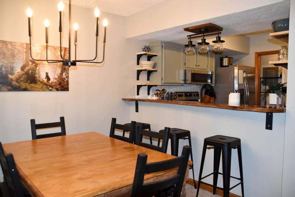 개틀린버그 Cozy Mountain Getaway! Mountain Views! 2 Bed, 2 Bath, Sleeps 6 아파트 외부 사진